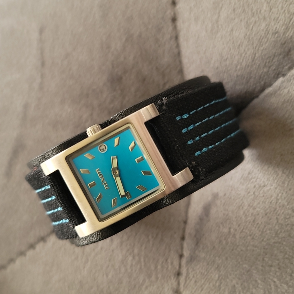 Nixon watch